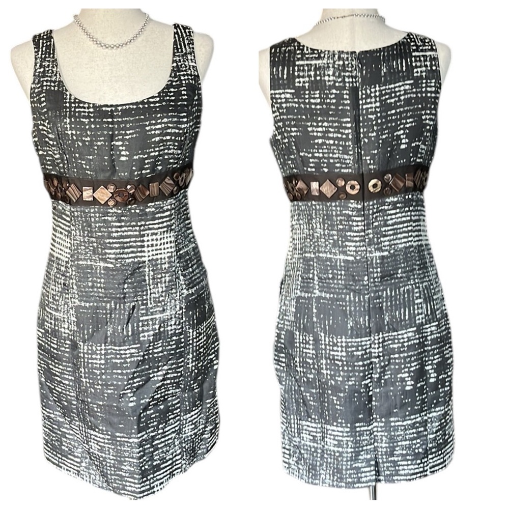 Ellen Tracy knee length sleeveless dress